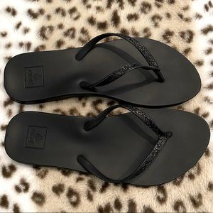 NEVER WORN ~ Reef Black Glitter Flip Flops Size 6-7 ~
